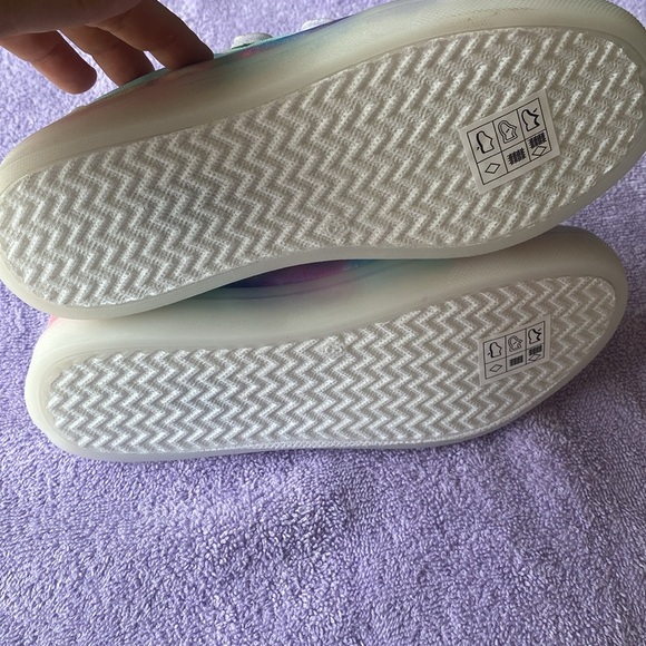 Fabkids Colorful Kids Light-Up velcro Sneakers Girls 3 - Picture 9 of 10